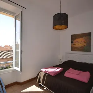 le-clos-des-porquerolles.fr-provencehotel.com/